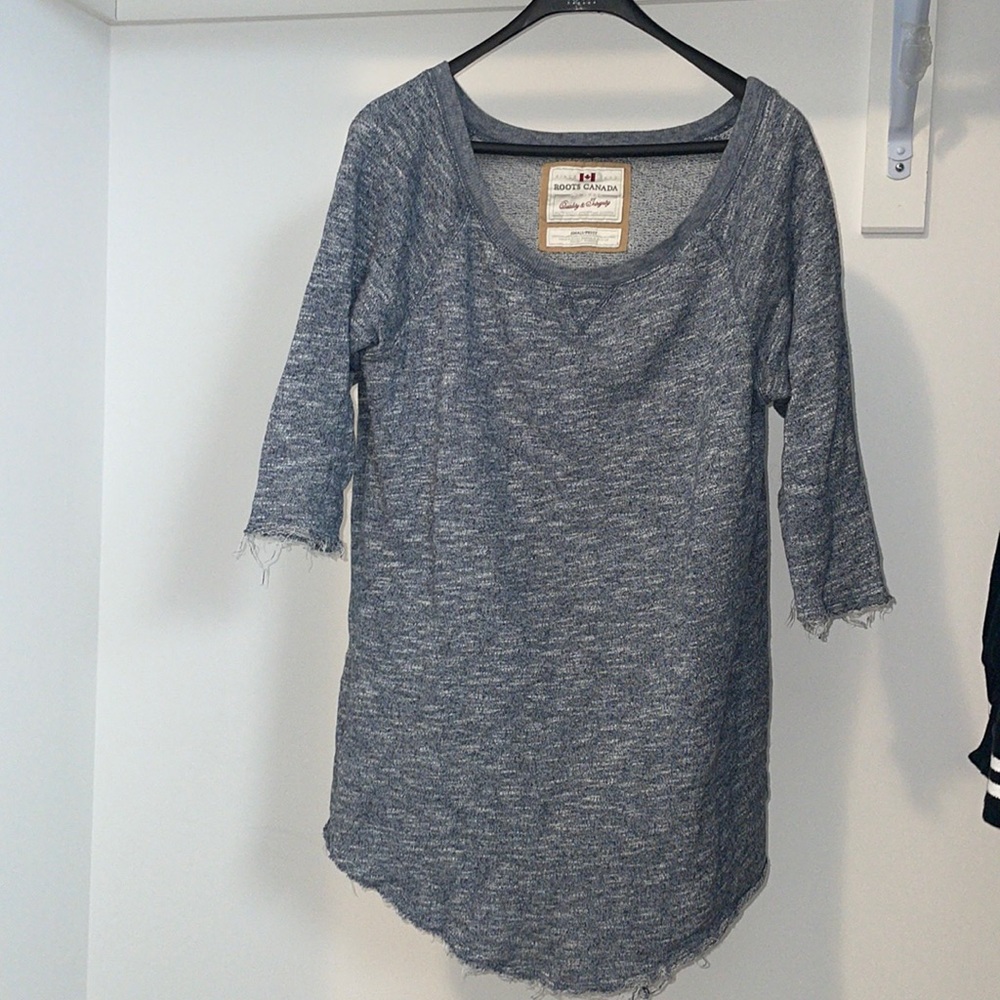 ROOTS BLUE CREW NECK SWEATER